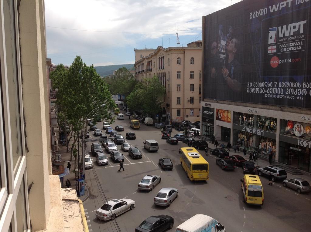 Avenue Hotel Tbilisi Exterior foto